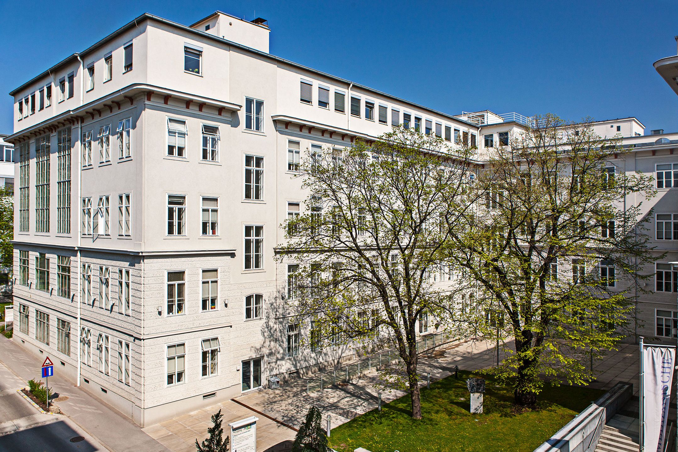 medical university of vienna phd