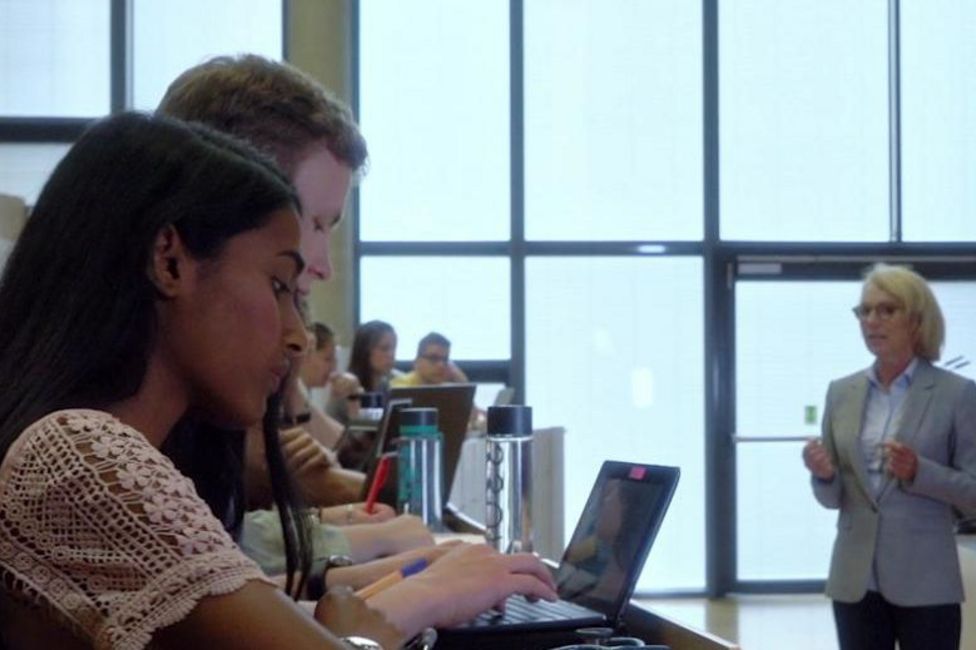 Hörsaal der Zahnklinik