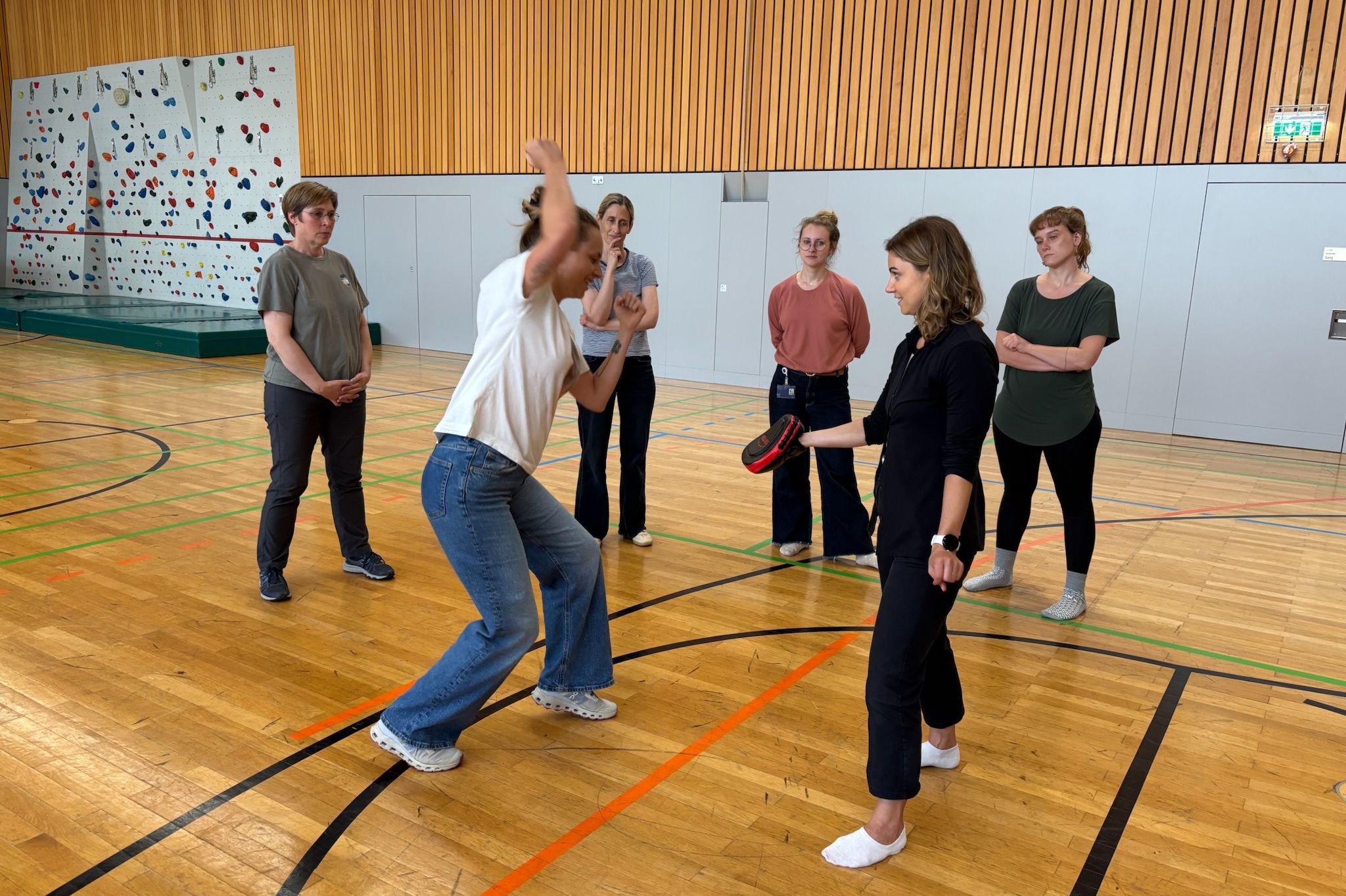 (c) Universitätsklinik für Kinder- und Jugendpsychiatrie
